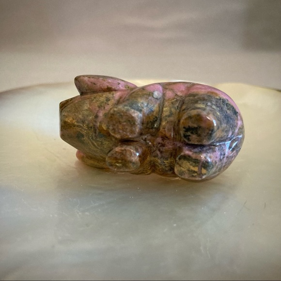 Rhodonite Crystal Stone Pig of Love 🐷💖 - Picture 6 of 10